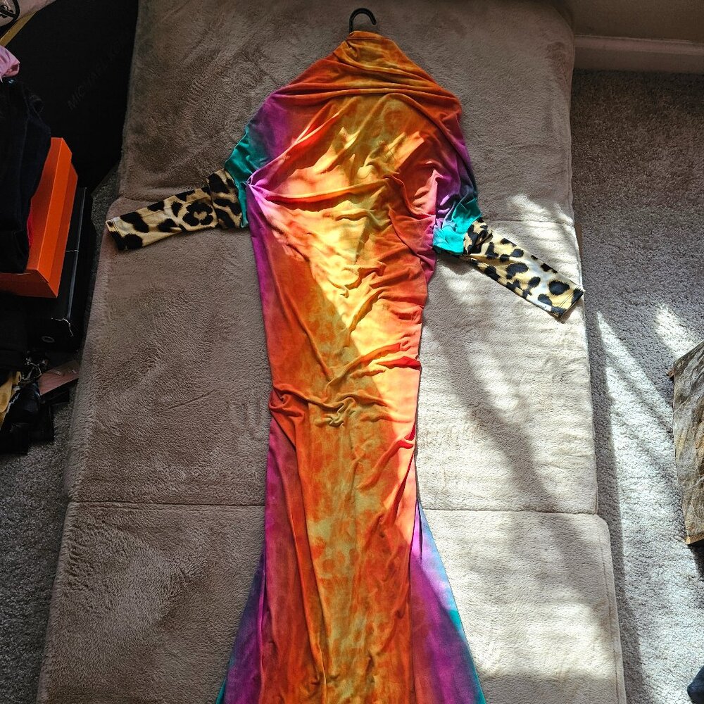 Multicolor Leopard Print Maxi Gown – Long Sleeve Gradient Bodycon Dress - Picture 2 of 4